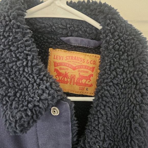 Levis Men's Blue Jacket with Sherpa Size Large - Picture 2 of 5